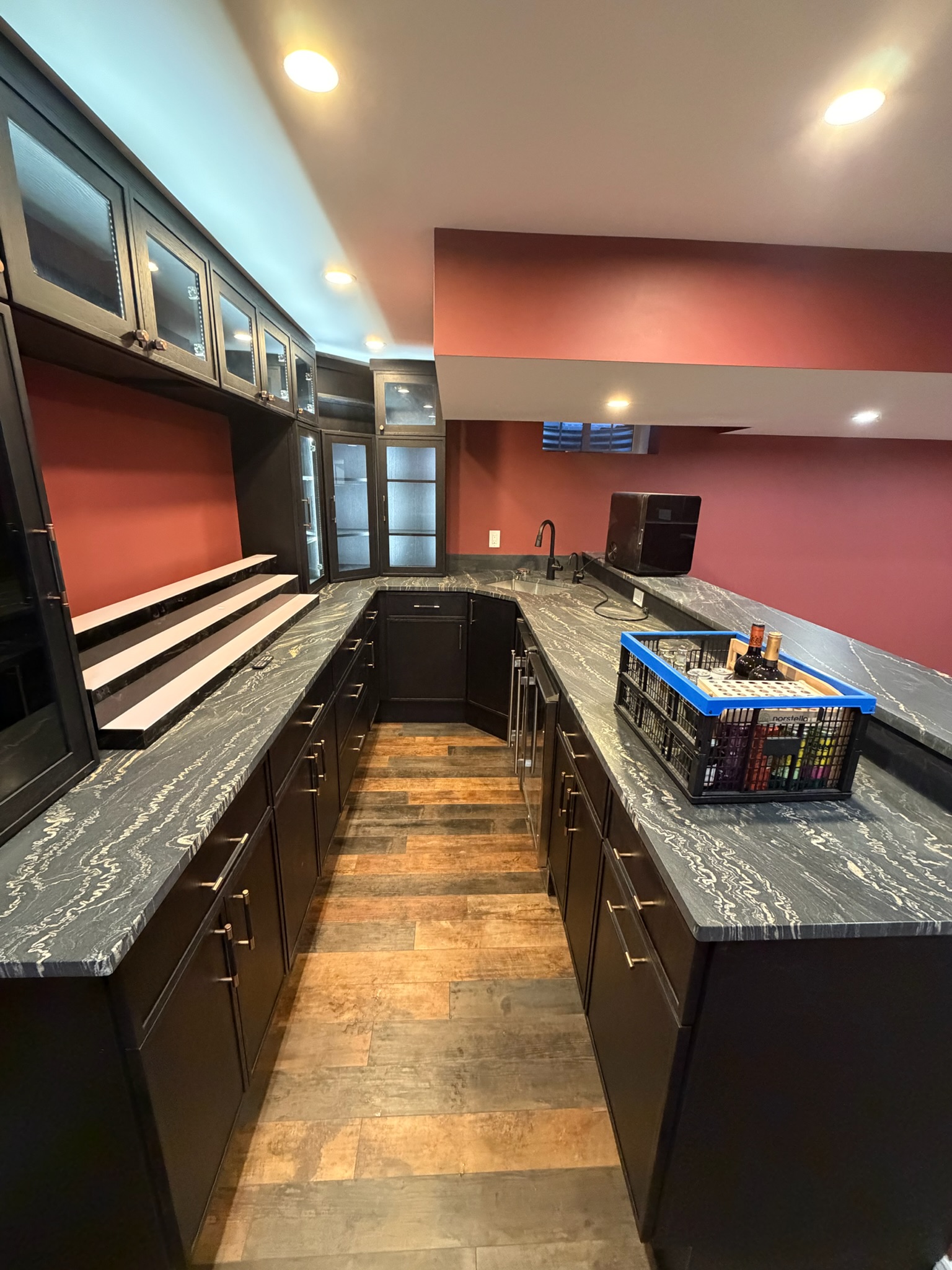 Entertainment Basement Suite — Photo 2