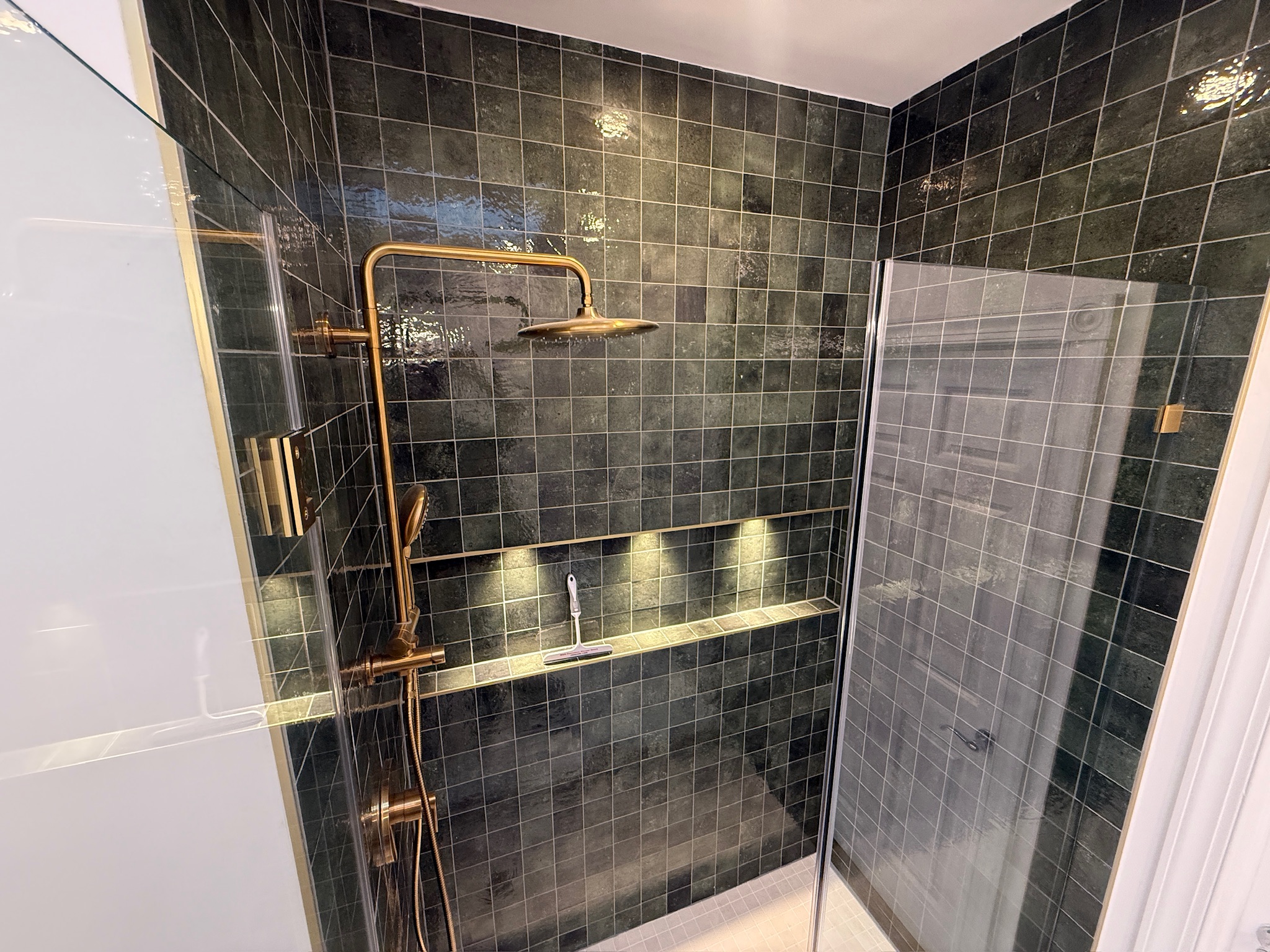 Spa-Inspired Master Bath — Photo 5