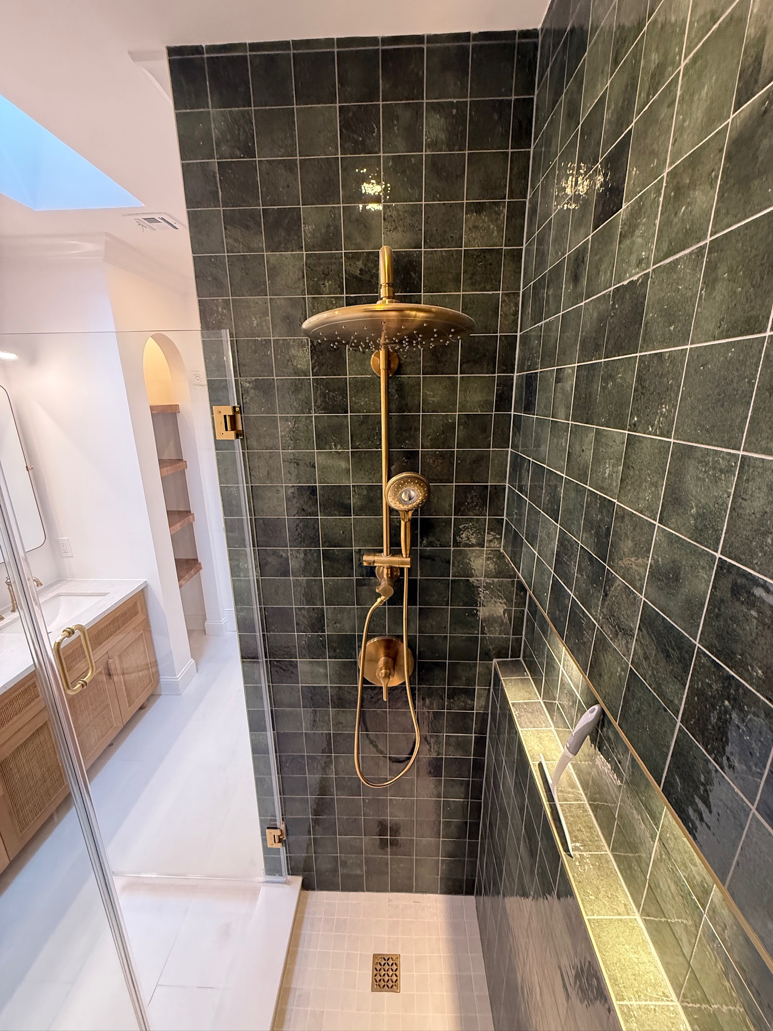 Spa-Inspired Master Bath — Photo 6