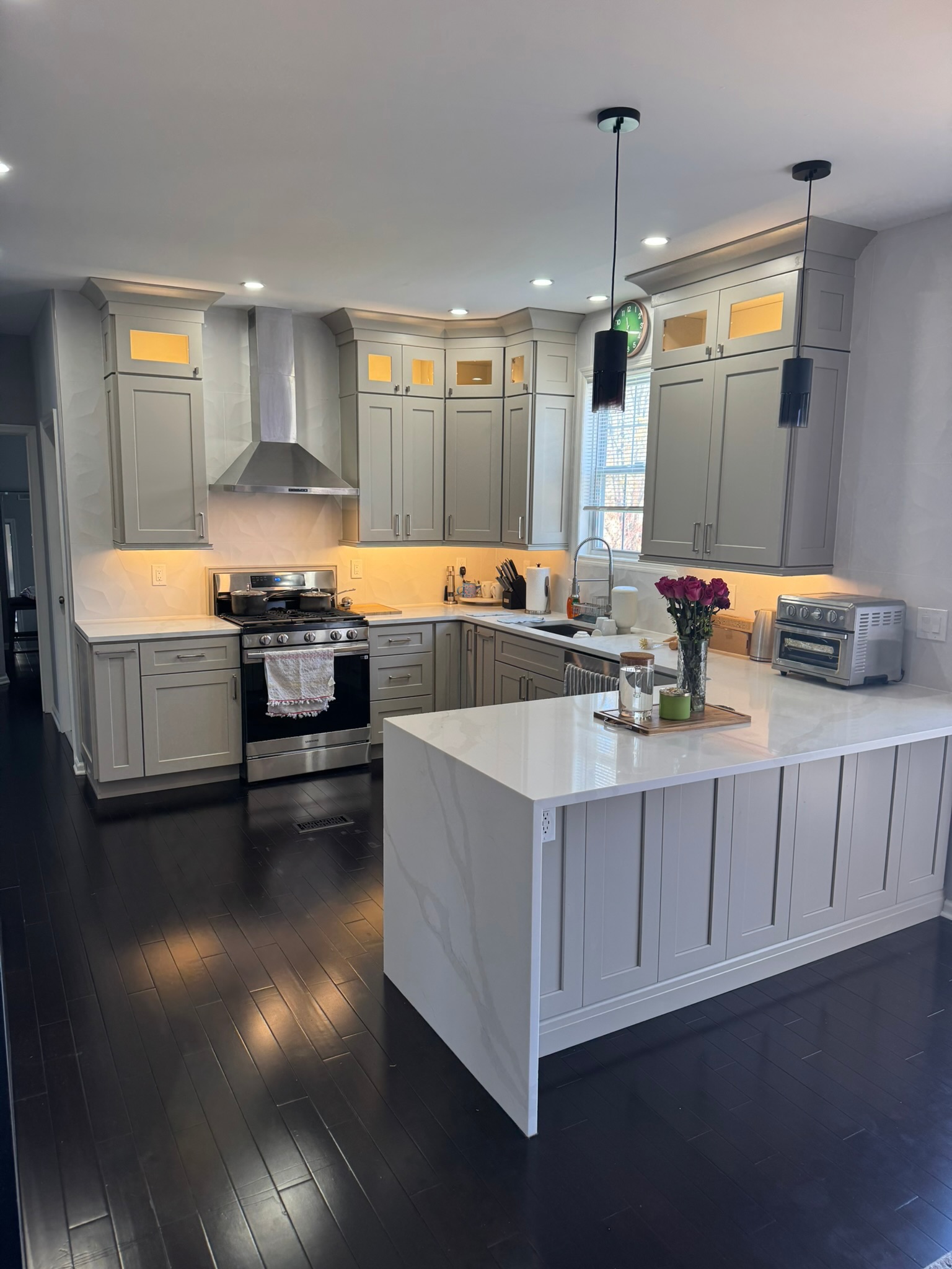 Modern Farmhouse Kitchen — Photo 7